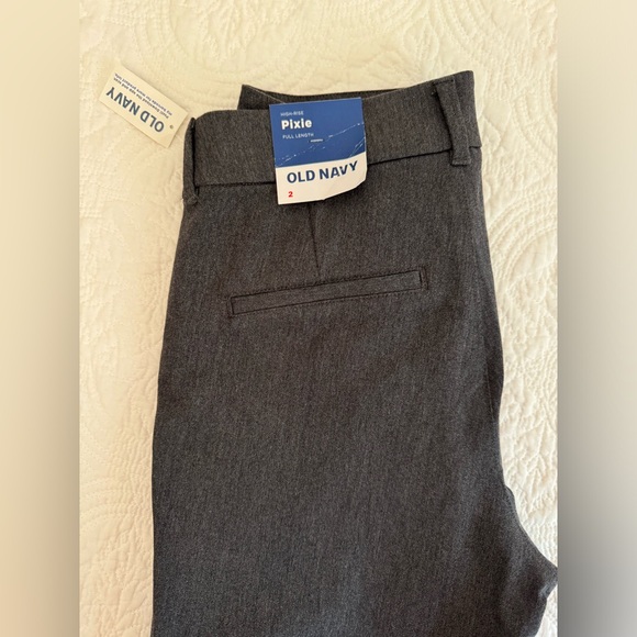 Old Navy NWT High Rise Pixie Split Hem - Picture 6 of 6